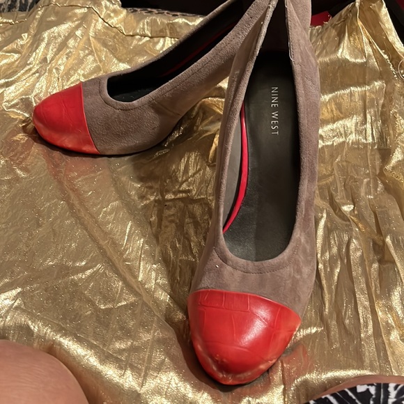 Grey suede, red croc leather size 10 - Picture 12 of 12